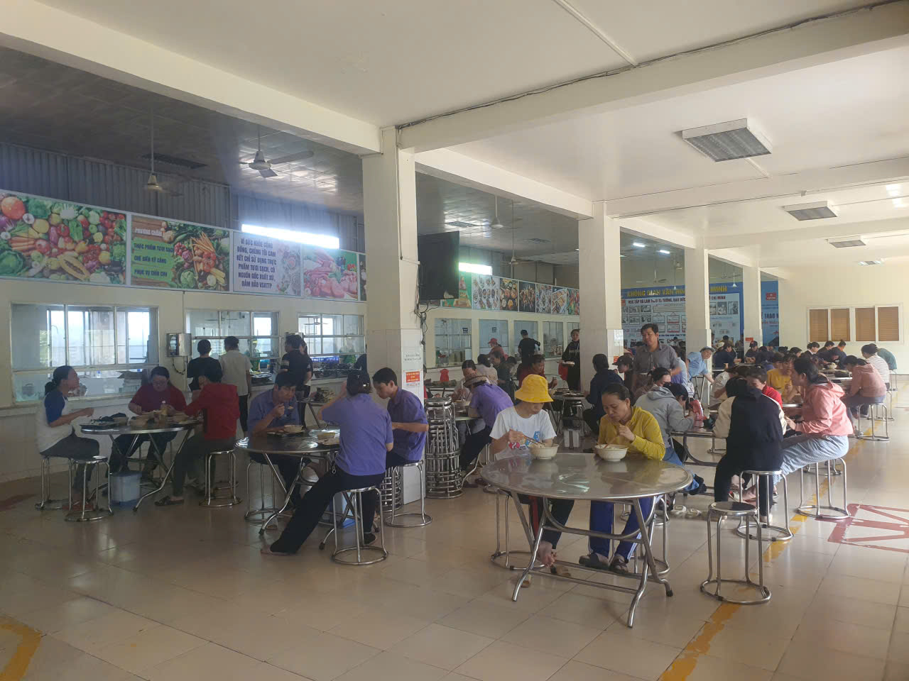 Công ty cung cấp suất ăn công nghiệp Bình Chánh