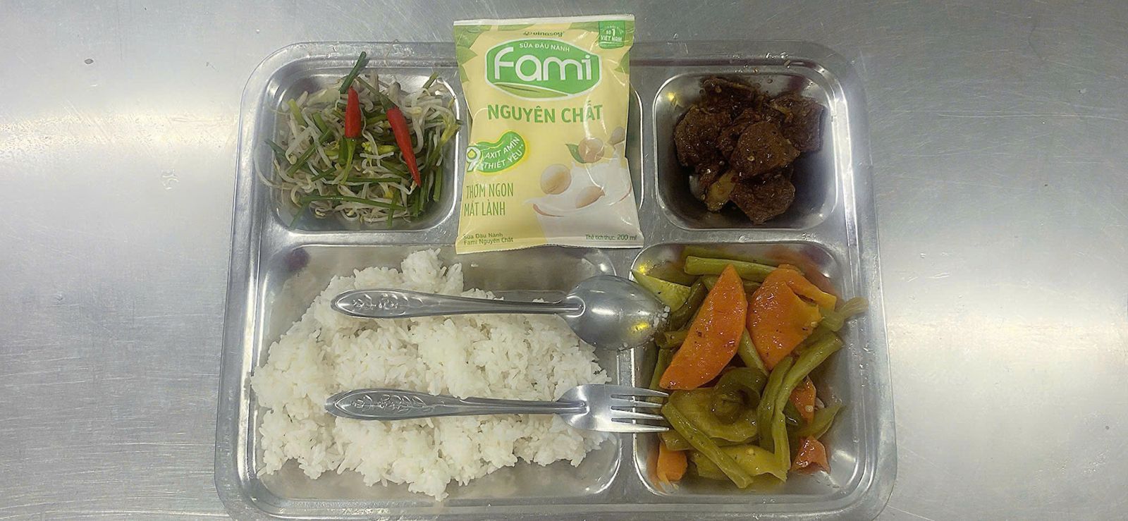Cung cấp suất ăn công nghiệp Hóc Môn 